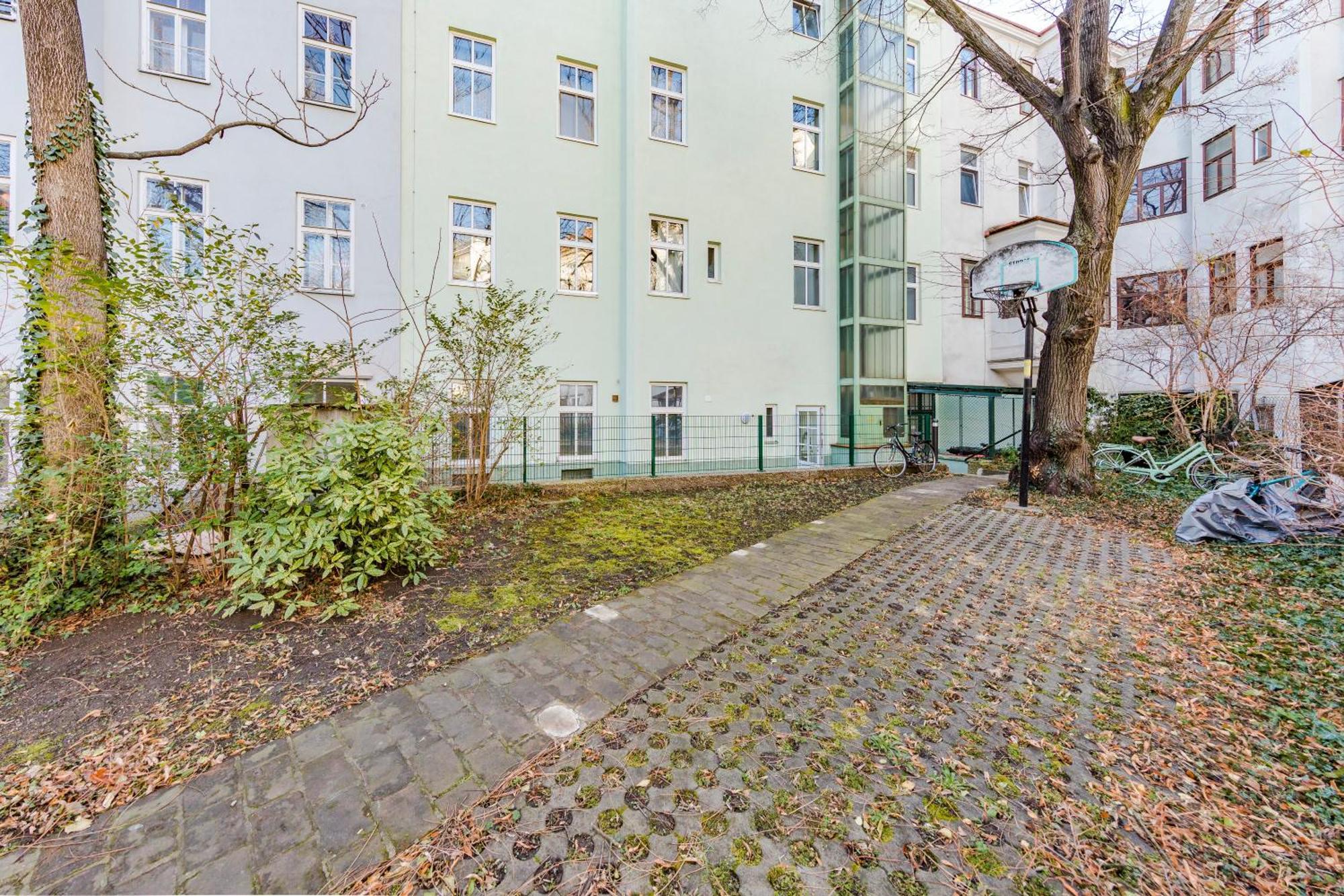 Urban Vienna Living - 18Th District Aparthotel ภายนอก รูปภาพ