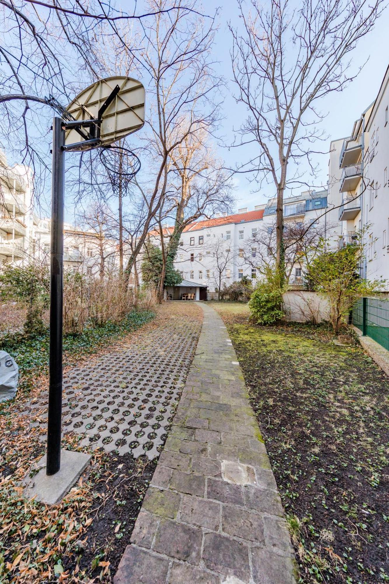 Urban Vienna Living - 18Th District Aparthotel ภายนอก รูปภาพ